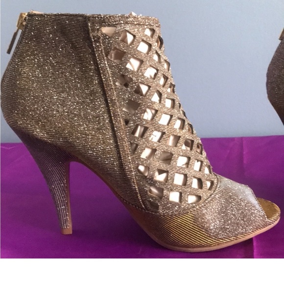 CHRISTIAN SIRIANO OPEN TOE METALLIC HIGH HEELS SHIMMERY SANDALS IN SIZE 8.5 - Picture 4 of 8